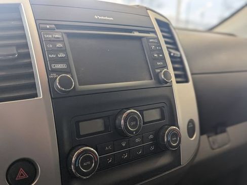Used 2019 Nissan Frontier PRO-4X AWD/4WD image 12