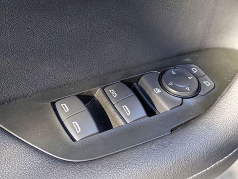 New 2026 Chevrolet Blazer LT image 9