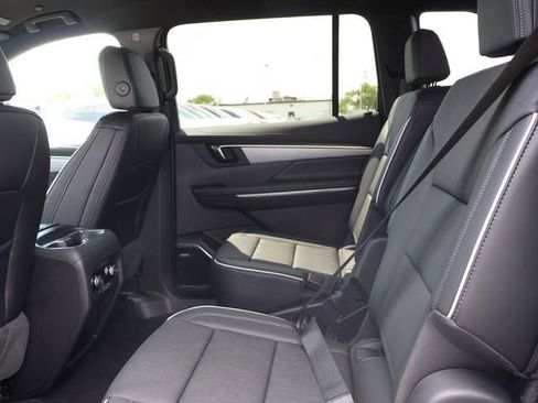 New 2026 Buick Enclave Preferred FWD image 17