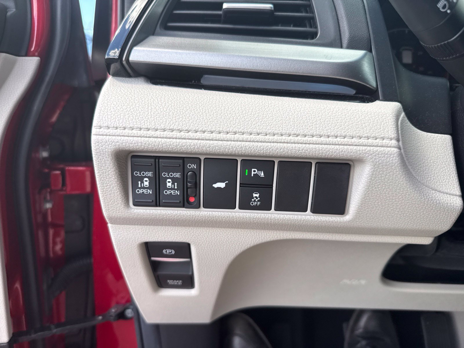 Certified 2025 Honda Odyssey Touring image 19