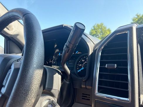 Used 2016 Ford F150 XLT w/ Equipment Group 302A Luxury AWD/4WD image 26