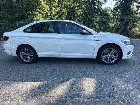 Used 2019 Volkswagen Jetta R-Line FWD image 4