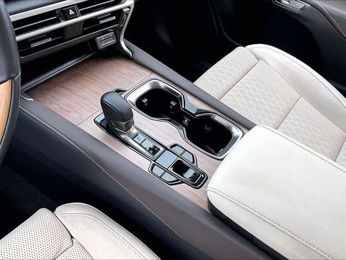 Certified 2025 Lexus RX 450h Luxury w/ Convenience Package image 32