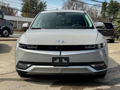 Used 2024 Hyundai Ioniq 5 SE image 8