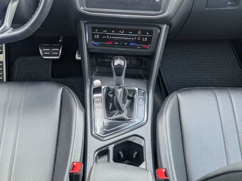 Used 2023 Volkswagen Tiguan SE R-Line FWD image 19