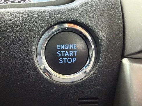 Used 2023 Toyota 4Runner SR5 Premium w/ SR5 Premium Package AWD/4WD image 31