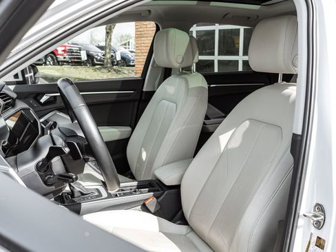 Used 2024 Audi Q3 2.0T Premium image 7