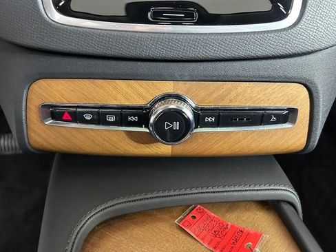 Used 2023 Volvo XC90 B6 Plus w/ Protection Package Premier AWD/4WD image 20