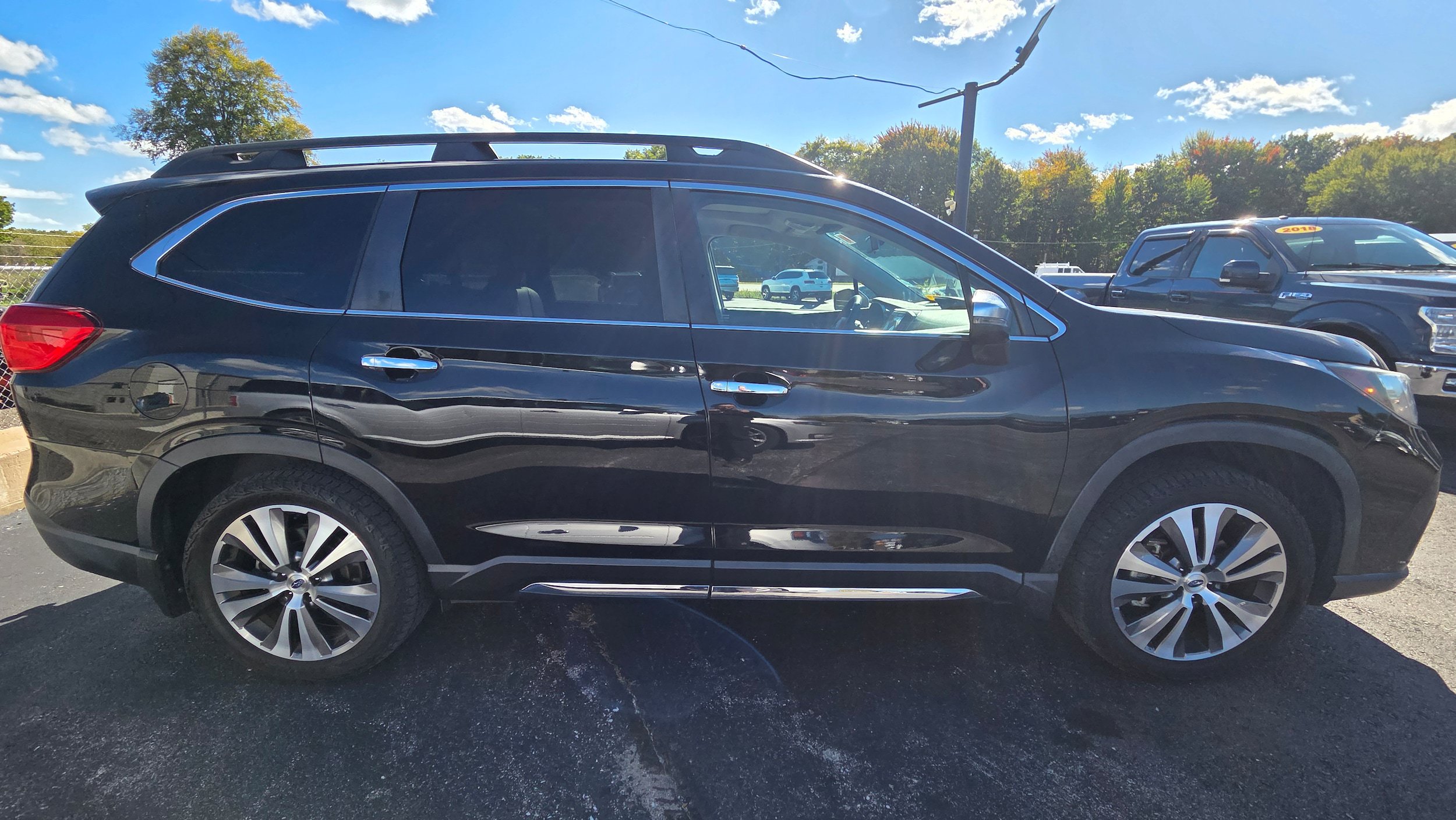 Used 2022 Subaru Ascent Touring w/ Popular Package #2A AWD/4WD image 10
