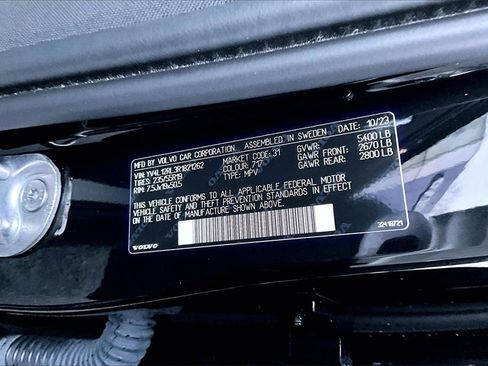 Used 2024 Volvo XC60 B5 Plus w/ Protection Package Premier image 19