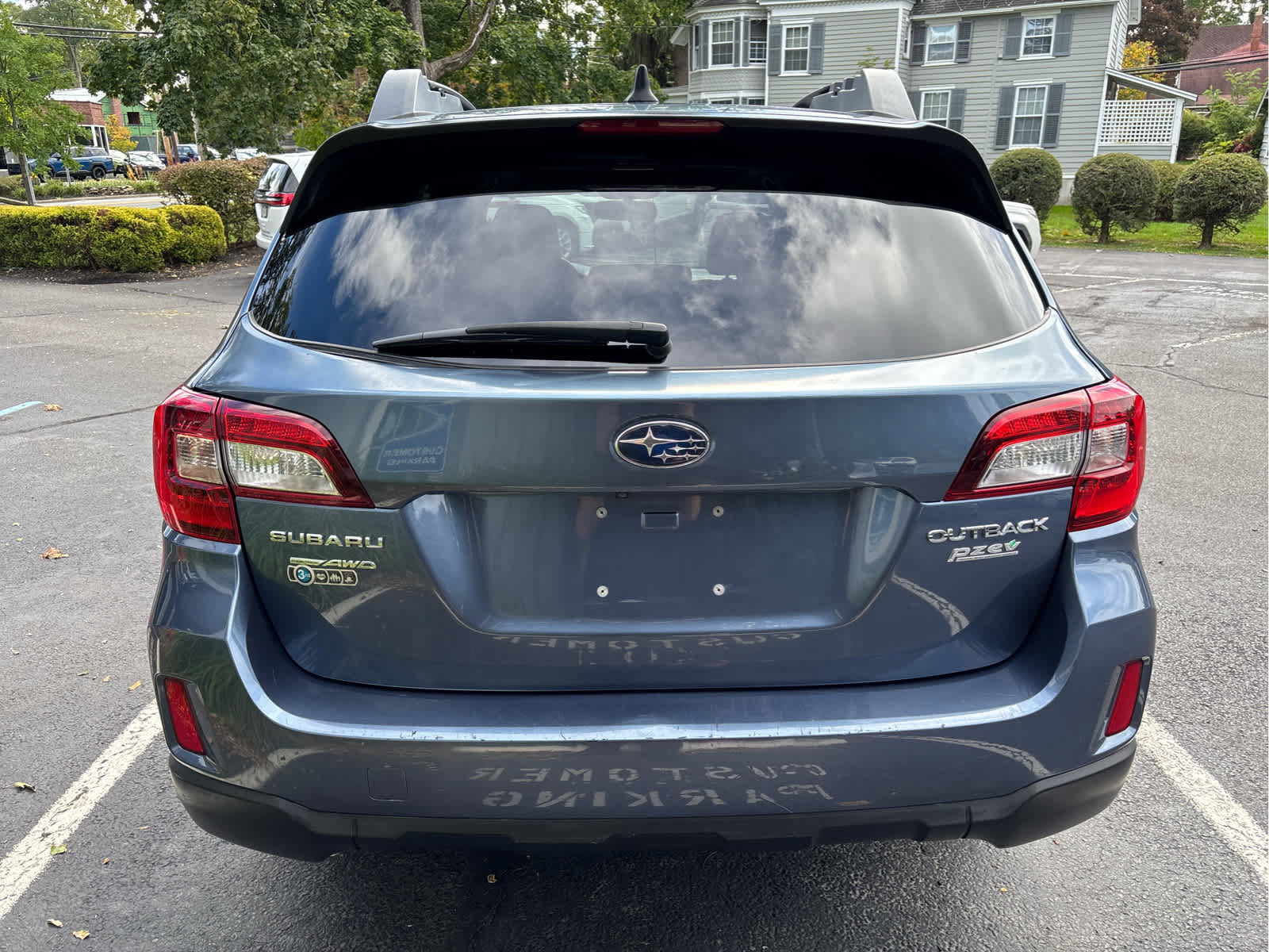 Used 2016 Subaru Outback 2.5i Premium AWD/4WD image 4