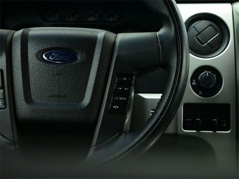 Used 2013 Ford F150 Raptor w/ Luxury Equipment Group image 11