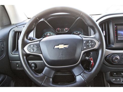 Used 2015 Chevrolet Colorado Z71 image 15