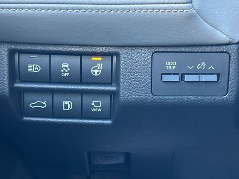 Used 2020 Toyota Avalon Limited w/ Advanced Safety Package image 31