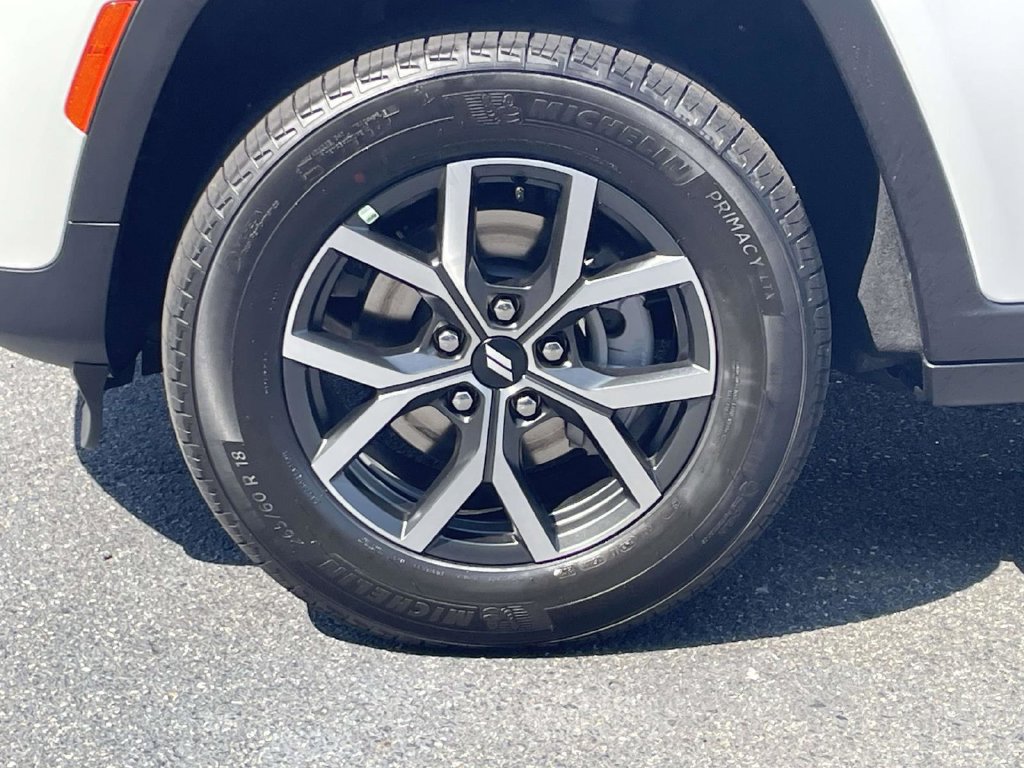 New 2027 Jeep Grand Cherokee Laredo AWD/4WD image 12