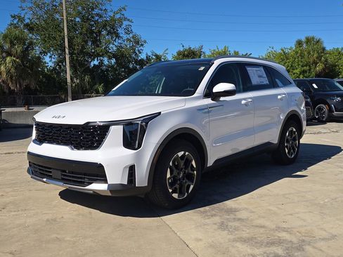New 2026 Kia Sorento S w/ S Panoramic Sunroof Package FWD image 4