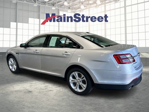 Used 2016 Ford Taurus SEL FWD image 3