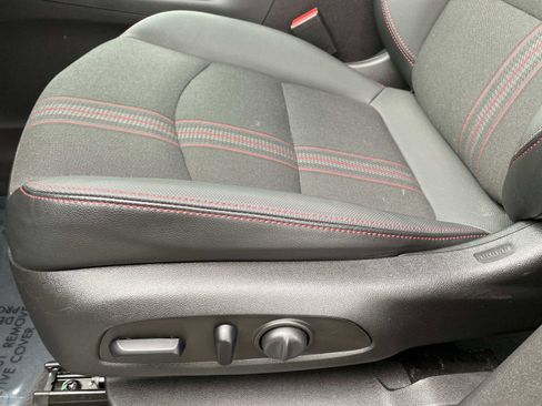 Used 2024 Chevrolet Equinox RS image 23