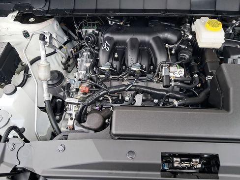 New 2025 Nissan Pathfinder SL w/ SL Premium Package image 23