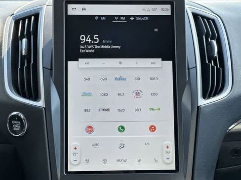 Used 2022 Ford Edge SEL w/ Sport Appearance Package image 11