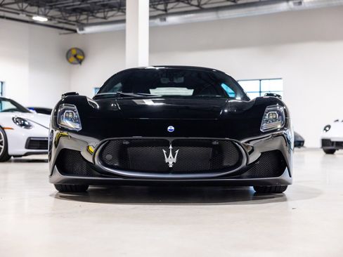 Used 2022 Maserati MC20 Coupe image 2