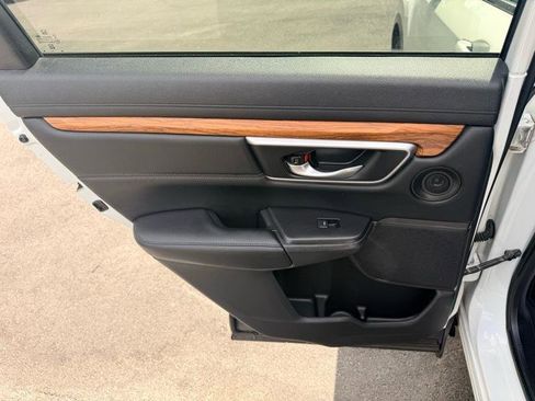 Used 2020 Honda CR-V Touring image 14