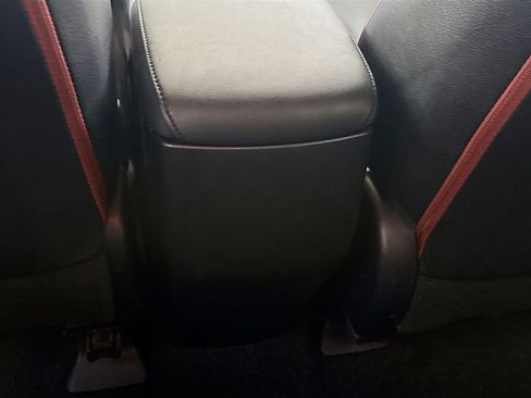 Used 2013 Toyota RAV4 Limited AWD/4WD image 29