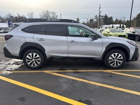 New 2025 Subaru Outback Premium image 4