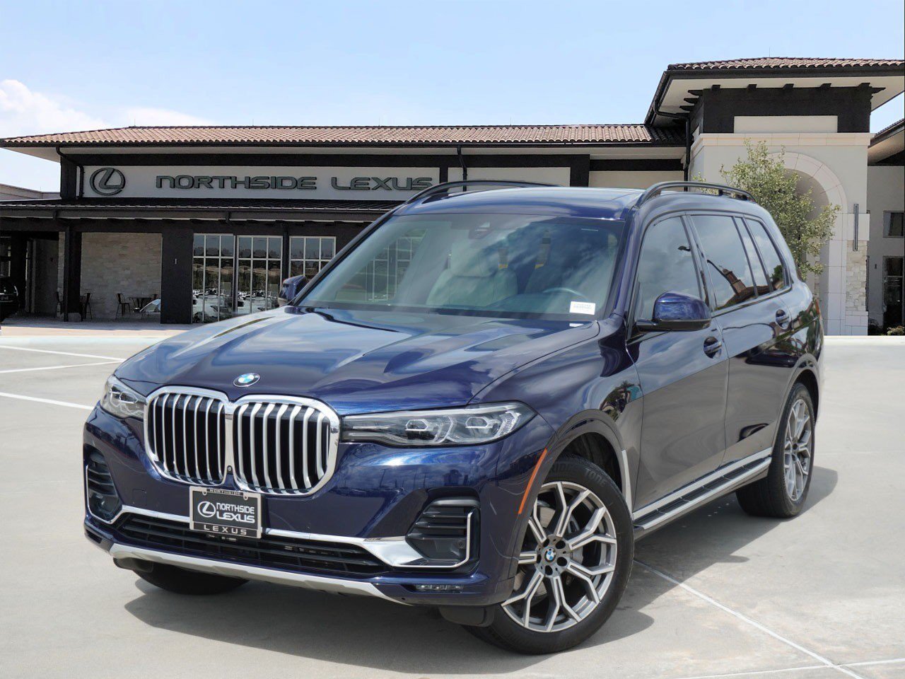 Used 2021 BMW X7 xDrive40i w/ Executive Package AWD/4WD image 1