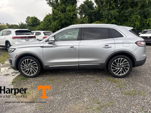 Used 2020 Lincoln Nautilus Reserve FWD image 2