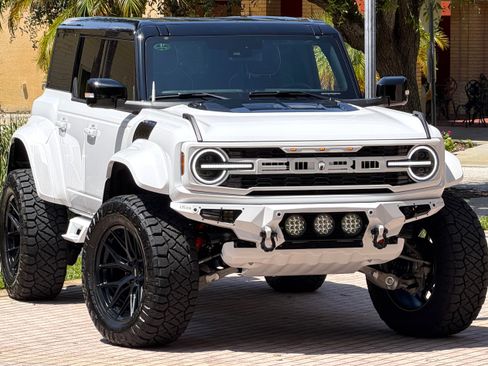 Used 2026 Ford Bronco Raptor AWD/4WD image 1
