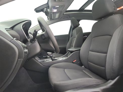 Used 2022 Chevrolet Malibu LT image 12