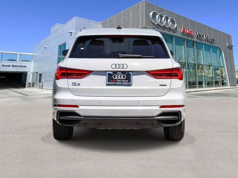 Used 2023 Audi Q3 2.0T Premium w/ Convenience Package AWD/4WD image 3