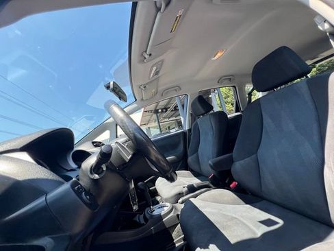 Used 2010 Honda Fit Sport image 18