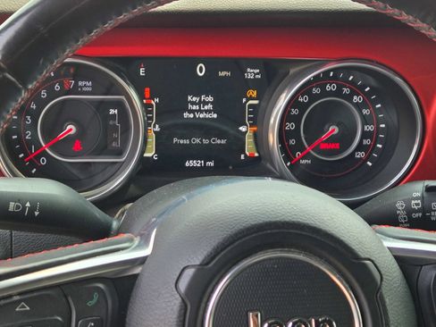 Used 2018 Jeep Wrangler Unlimited Rubicon AWD/4WD image 12