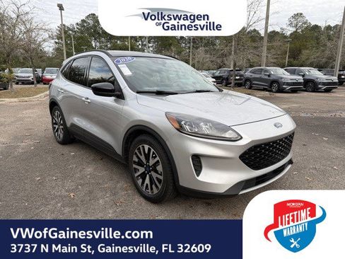 Used 2020 Ford Escape SE Sport image 1