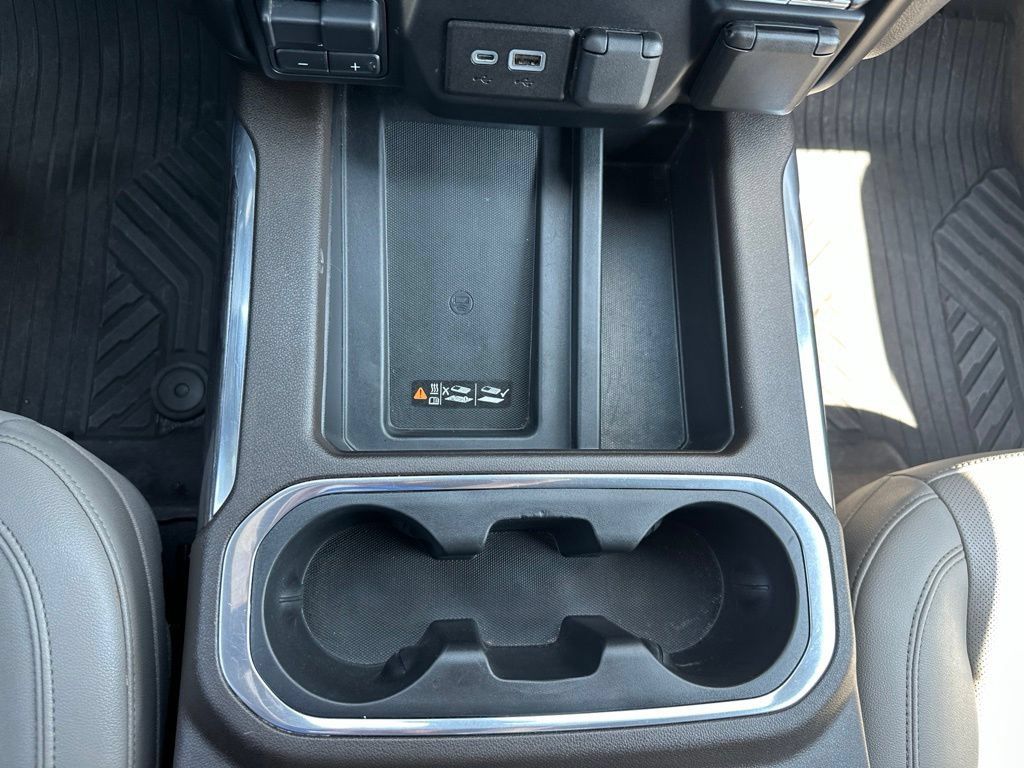 Certified 2022 Chevrolet Silverado 1500 LTZ w/ LTZ Premium Package AWD/4WD image 6