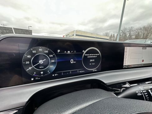 Used 2024 Kia Seltos S image 33