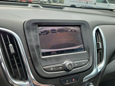 Used 2022 Chevrolet Equinox LT image 14