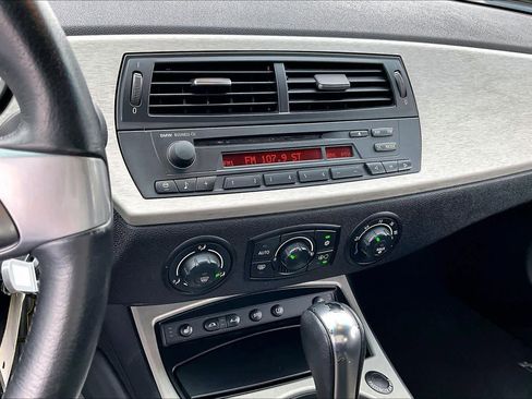 Used 2005 BMW Z4 3.0i image 6