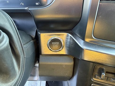 Used 2024 Ford F250 Lariat image 19