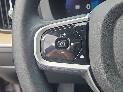 Used 2026 Volvo XC60 B5 Plus w/ Protection Package Premier AWD/4WD image 19