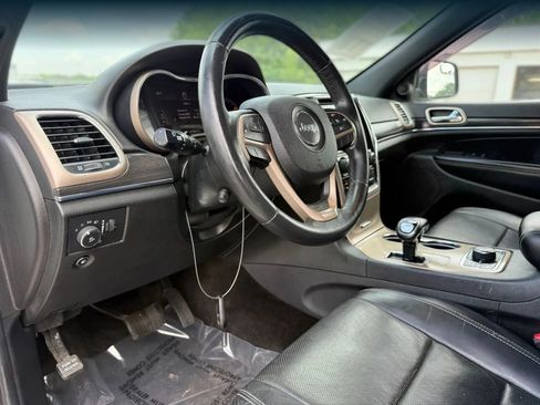Used 2015 Jeep Grand Cherokee Limited w/ Luxury Group II AWD/4WD image 17