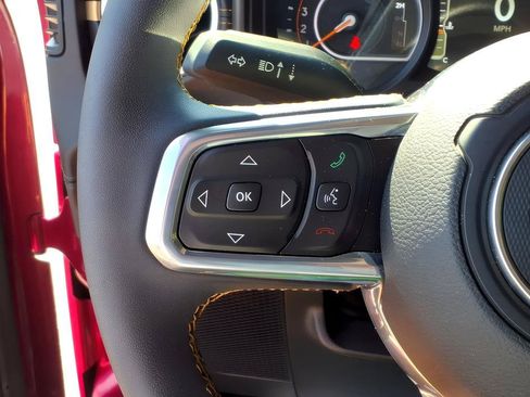 Used 2024 Jeep Wrangler Unlimited Sahara w/ Technology Group AWD/4WD image 28