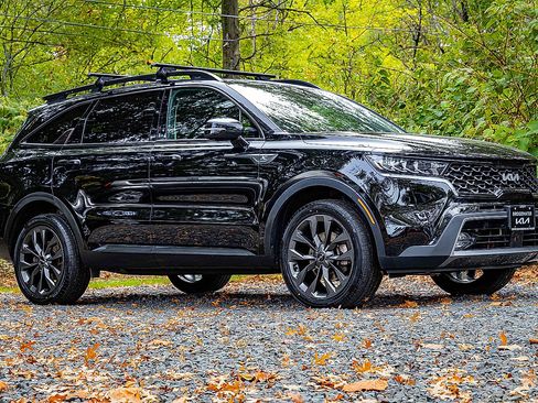 Certified 2022 Kia Sorento X-Line EX image 18