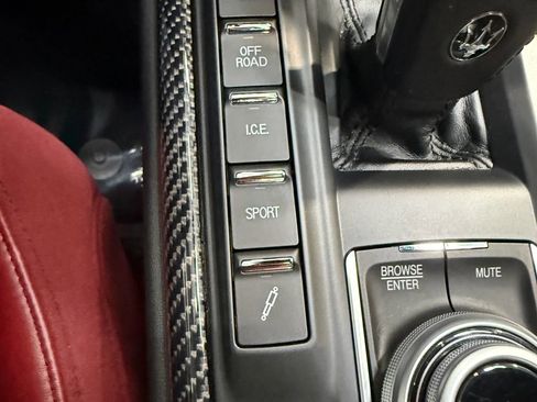 Used 2022 Maserati Levante Modena S AWD/4WD image 38