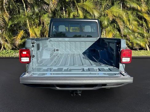 New 2026 Jeep Gladiator Sport image 5