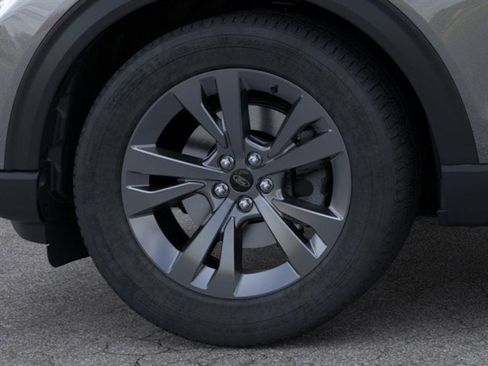 New 2025 Ford Explorer Active w/ Active Comfort Package image 19