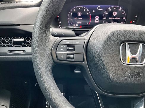 Used 2025 Honda Accord SE image 24