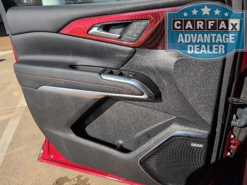 Used 2024 Chevrolet Traverse RS w/ LPO, Floor Liner Package AWD/4WD image 17